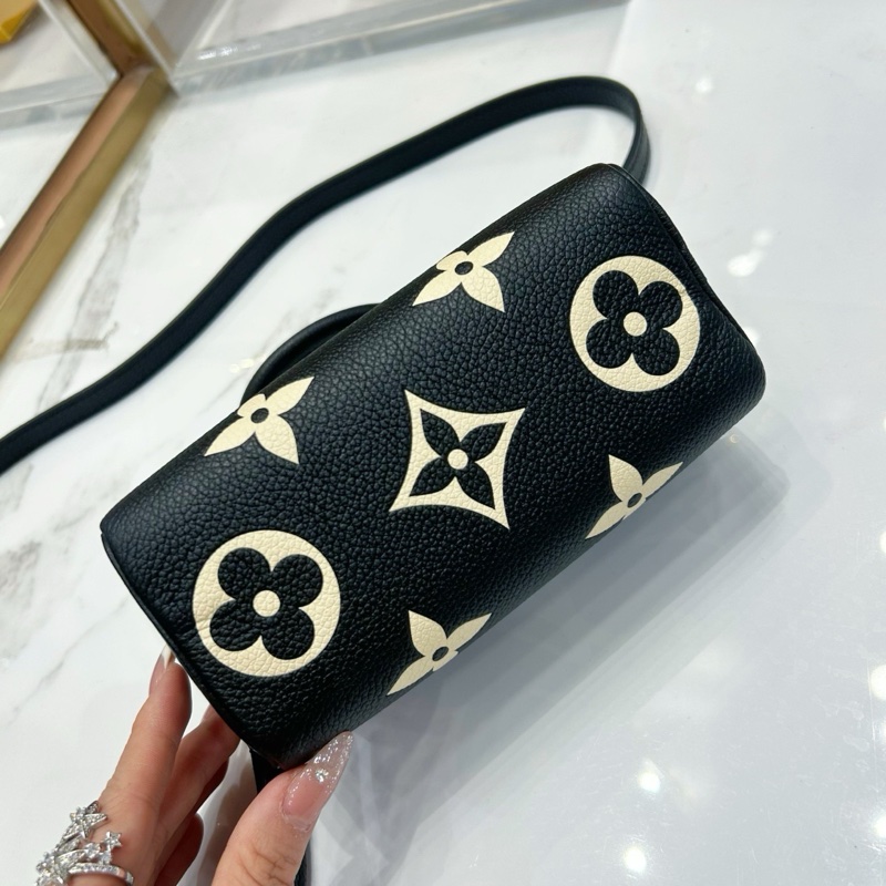 98新Lv 路易威登speedy nano黑白花 尺寸約長16.5cm寬7cm 無附件-5