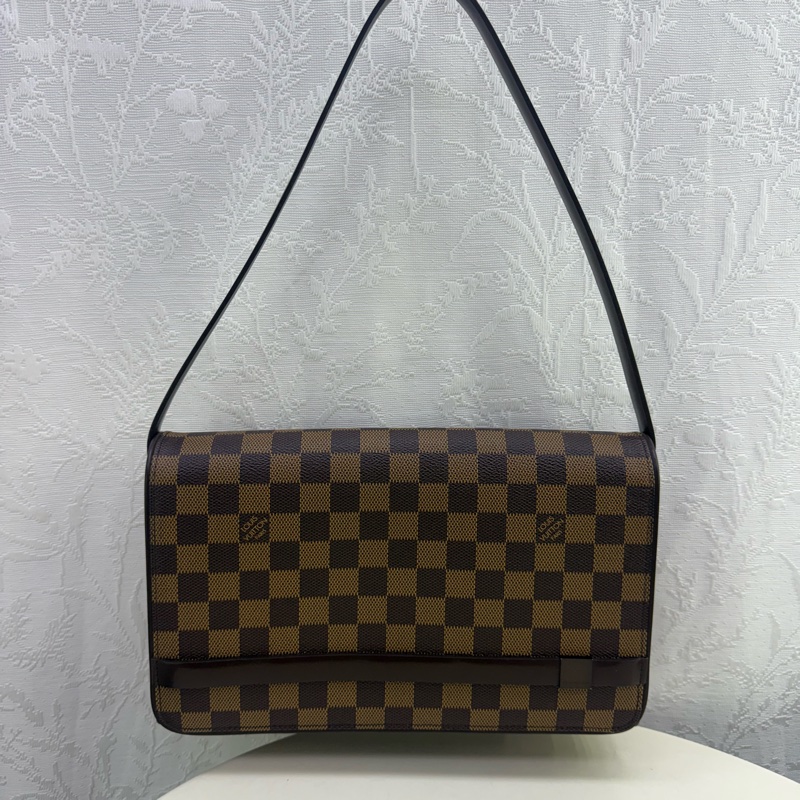 Louis Vuitton Shoulder Bag-0