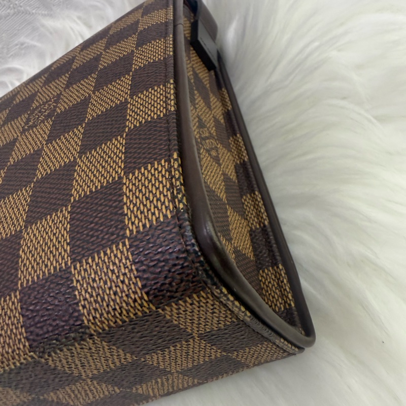 Louis Vuitton Shoulder Bag-5