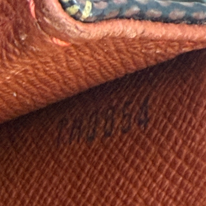 Louis Vuitton Shoulder Bag-8