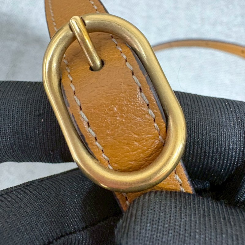 GUCCI 迪士尼米奇聯名迷你圓餅後背包-11