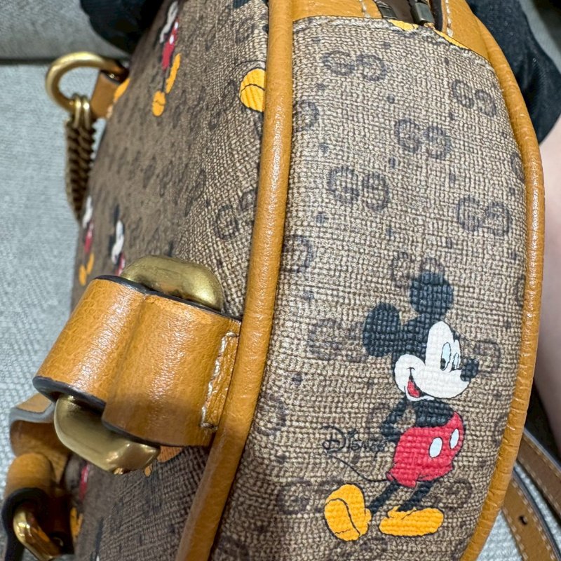 GUCCI 迪士尼米奇聯名迷你圓餅後背包-16