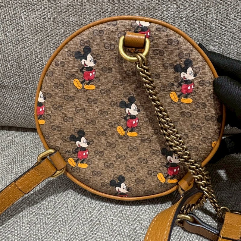 GUCCI 迪士尼米奇聯名迷你圓餅後背包-17