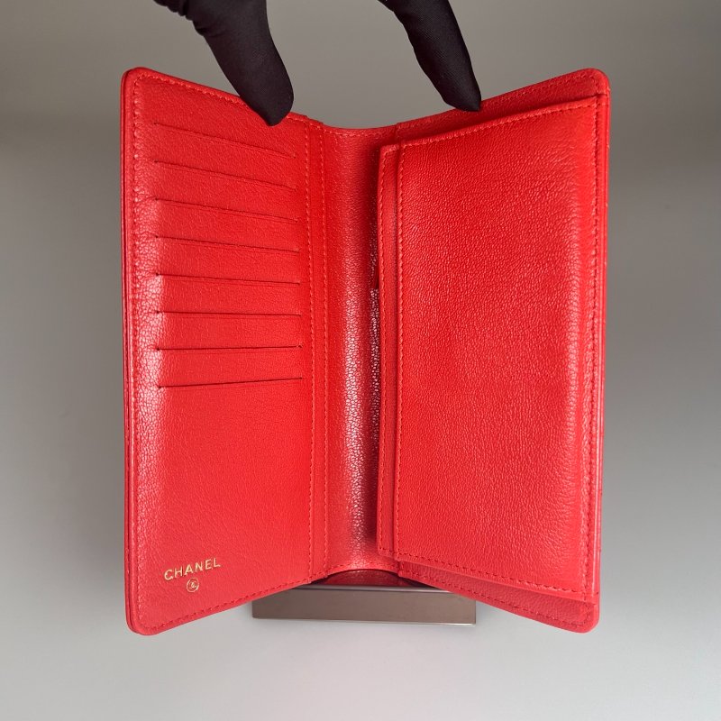 CHANEL Border stitch 對開長夾 紅 22開-5