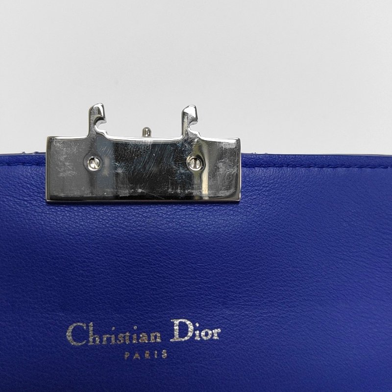 DIOR Miss Dior藍紫色漆皮藤格紋絎縫手提包銀色五金可拆卸肩帶-10