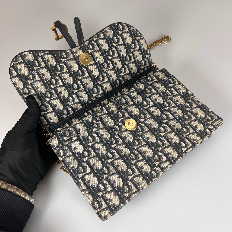 DIOR 老花肩背包WOC-5