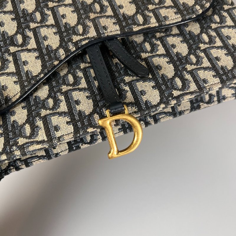 DIOR 老花肩背包WOC-6