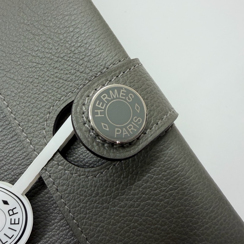 Hermes R.M.S 護照夾 邁耶灰色-10