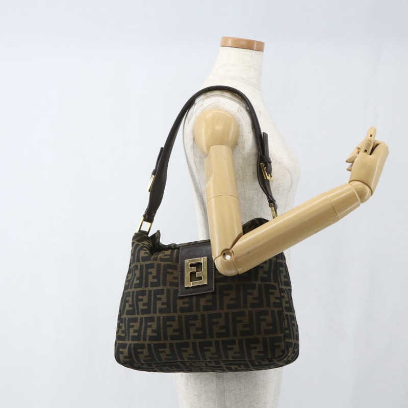 【日本直送】FENDI Zucca帆布肩背包 黑色棕色 正品 163887SAV-21