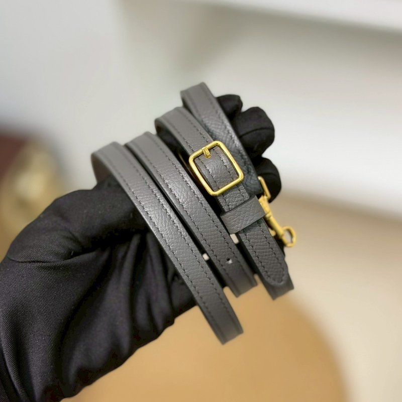 🏷Celine 瑟琳.Nano Belt 鯰魚包-21