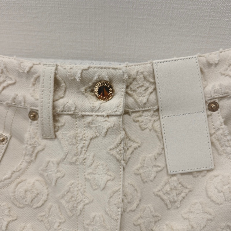 LV路易威登牛仔短裤 女款 白色 38码 全新内购(涂标)-2