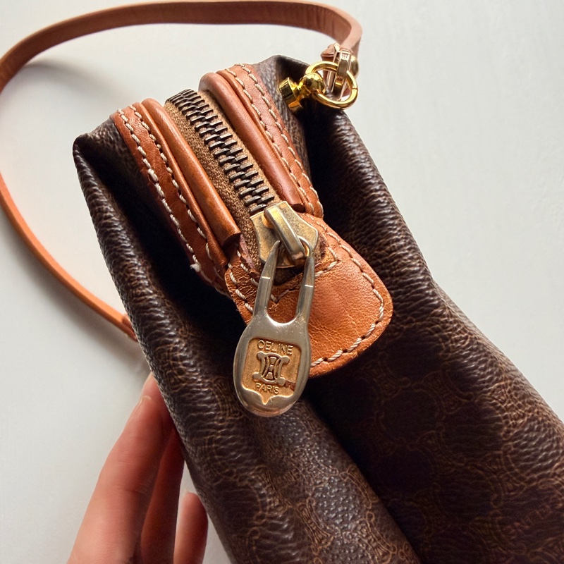 Celine Macadam 老花雲朵包 棕色 斜背包 腋下包 思琳-8