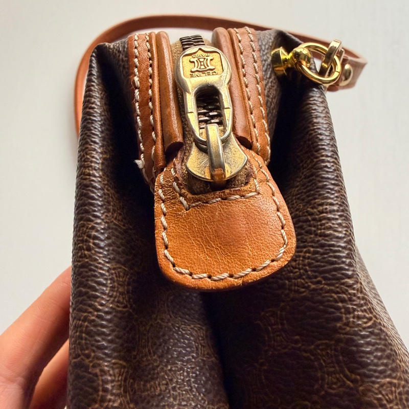 Celine Macadam 老花雲朵包 棕色 斜背包 腋下包 思琳-9