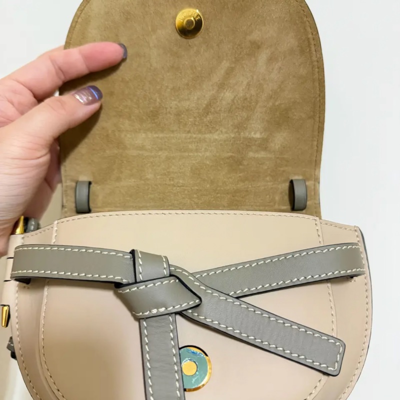 Loewe mini gate-0