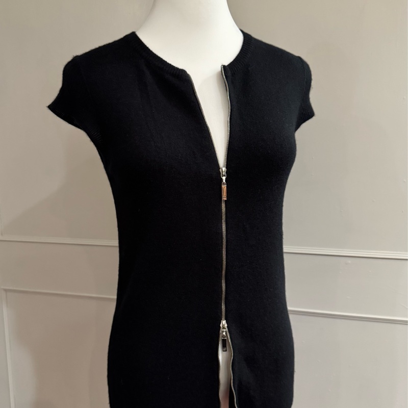 《新歡舊愛》正品CHANEL香奈兒黑色雙頭拉鍊半袖羊毛衣-2
