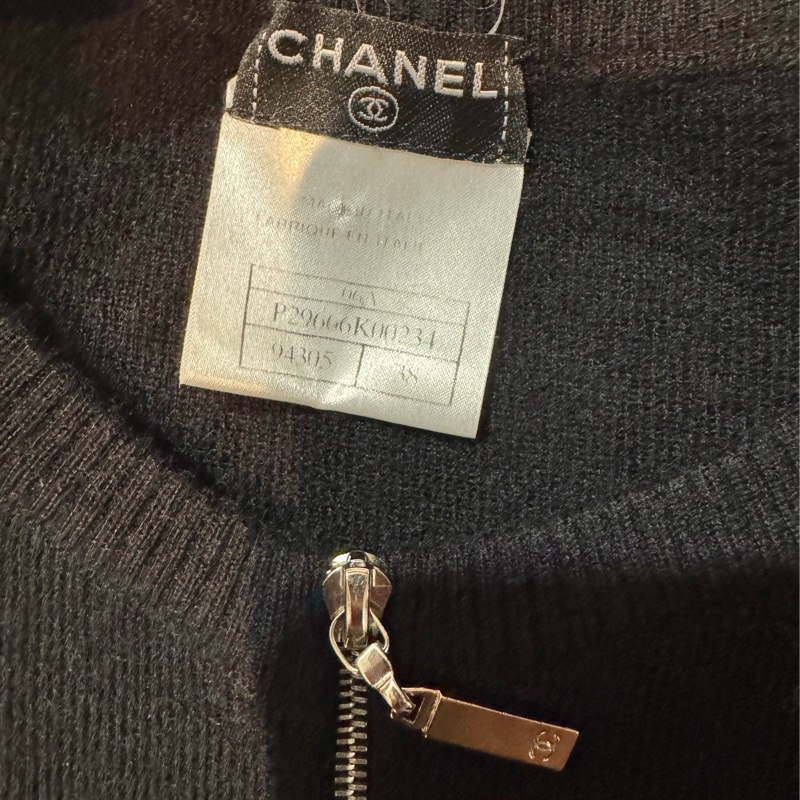 《新歡舊愛》正品CHANEL香奈兒黑色雙頭拉鍊半袖羊毛衣-3