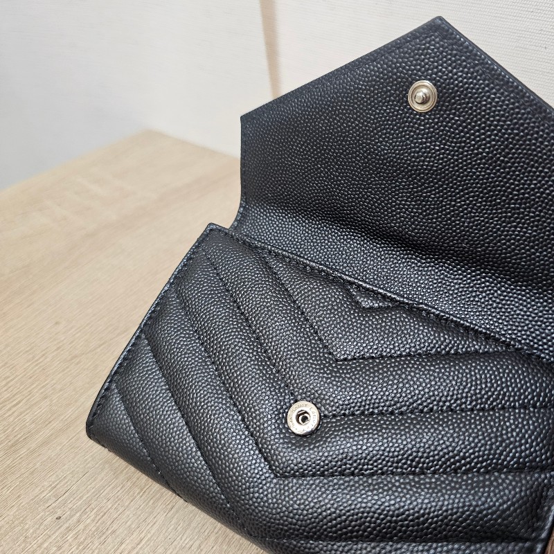 [新年福利甜價出❣️] YSL黑荔枝皮銀釦信封零錢卡包-10