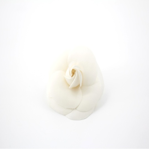 Chanel Vintage 81-85年 絲綢白色細朵山茶花胸針