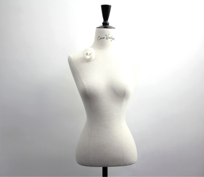 Chanel Vintage 81-85年 絲綢白色細朵山茶花胸針-1