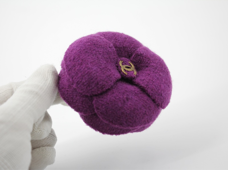 Chanel Vintage 81-85年 厚絨毛深紫色大朵山茶花胸針-7