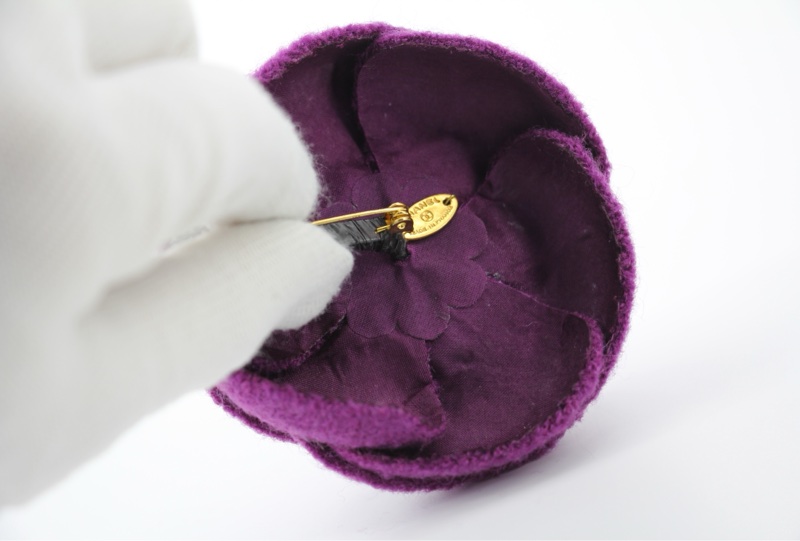 Chanel Vintage 81-85年 厚絨毛深紫色大朵山茶花胸針-11