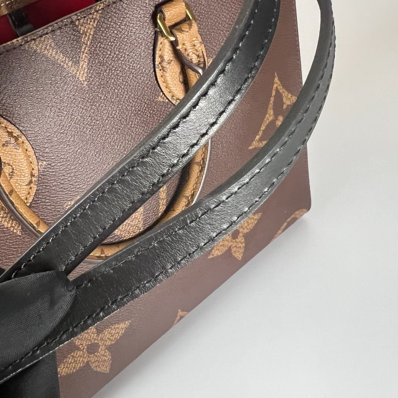 LV M45321/晶片款 ONTHEGO MM 托特包-6