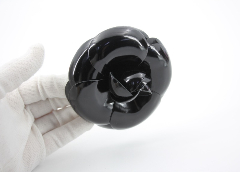 Chanel Vintage 81-85年 漆皮黑色大朵山茶花胸針-9