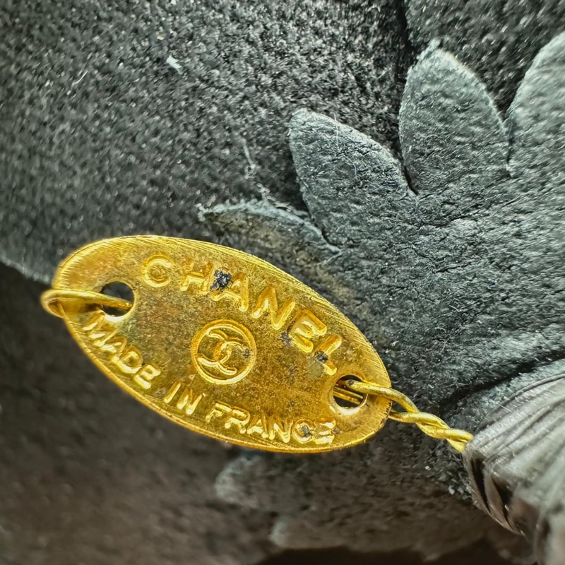 Chanel Vintage 81-85年 漆皮黑色大朵山茶花胸針-12