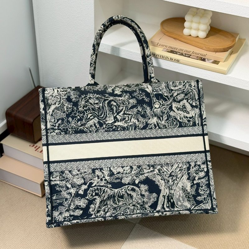 🏷Dior 迪奧.Book Tote 動物園 大號-1