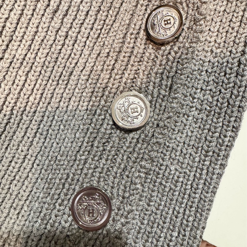 《新歡舊愛》正品HERMES愛馬仕灰色絲質高領背心XS~S-2