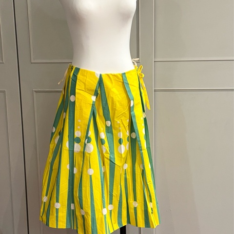 《新歡舊愛》專櫃正品MARNI 很亮眼不規則立體設計半身裙 原價29000