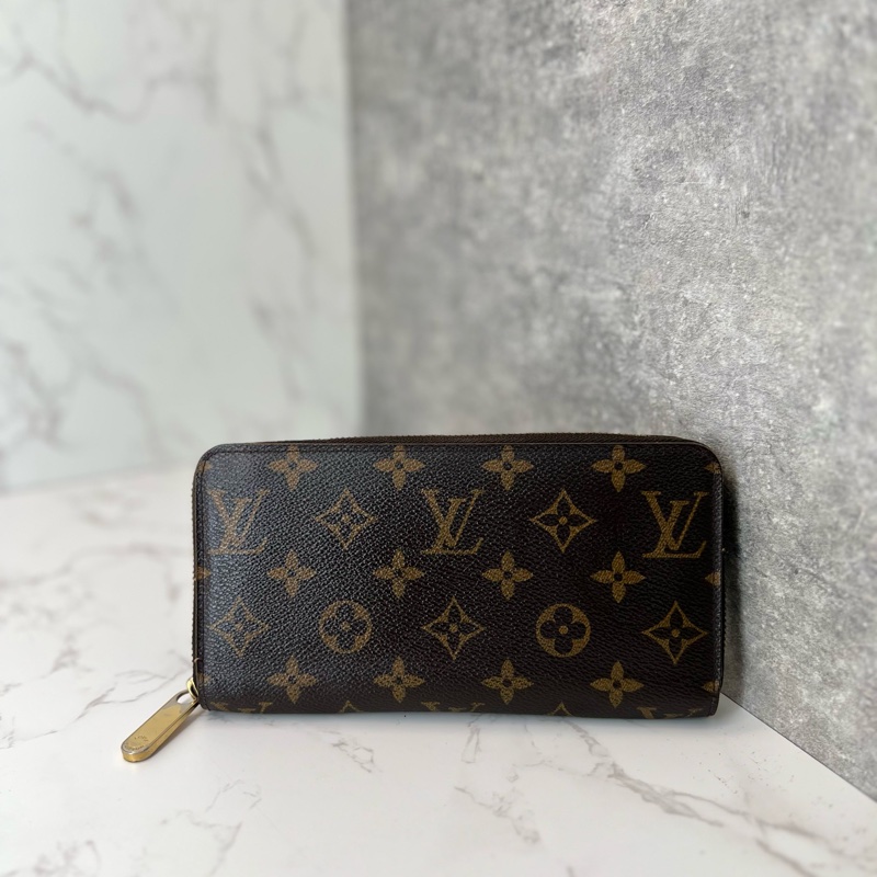 💗香緹國際精品💗 777 LV 拉鍊長夾 經典款 耐看不膩-0