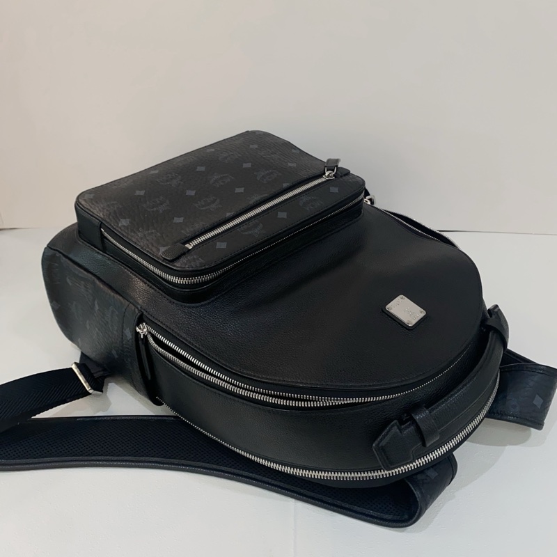 99新 MCM黑色大號雙肩包,尺寸41*33*15 無附件-6