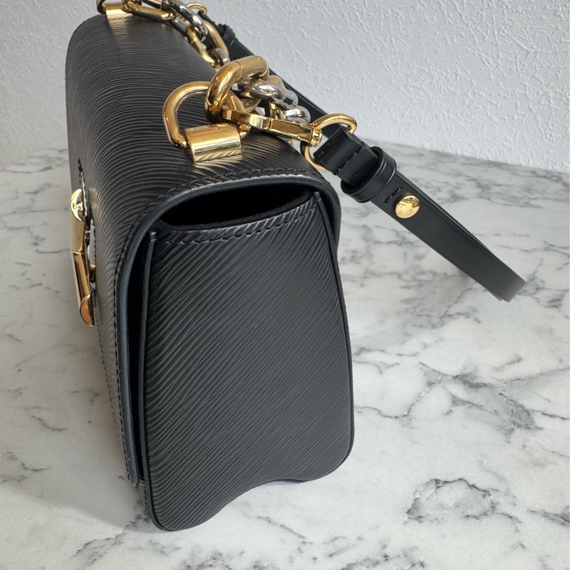 LV M59411黑色Epi金銀旋轉釦手提兩用包-3