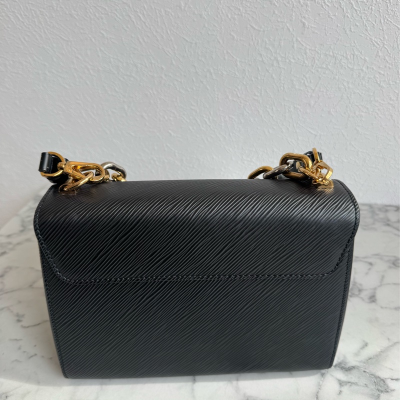LV M59411黑色Epi金銀旋轉釦手提兩用包-4