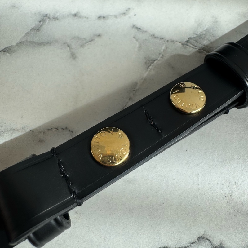 LV M59411黑色Epi金銀旋轉釦手提兩用包-47