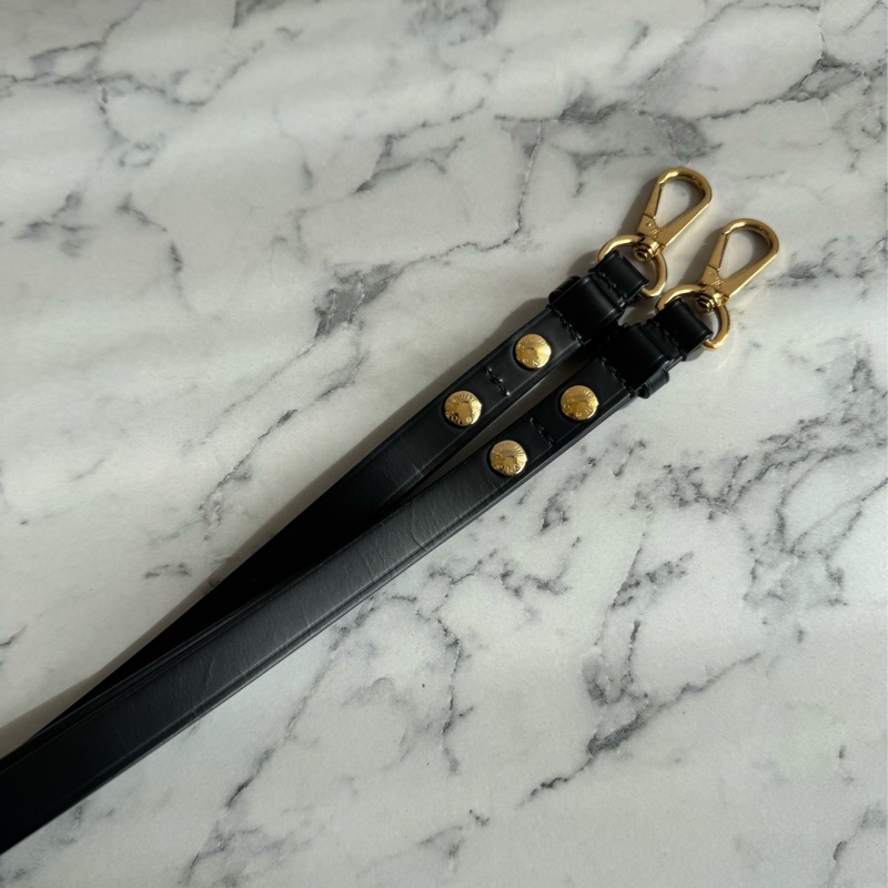 LV M59411黑色Epi金銀旋轉釦手提兩用包-51