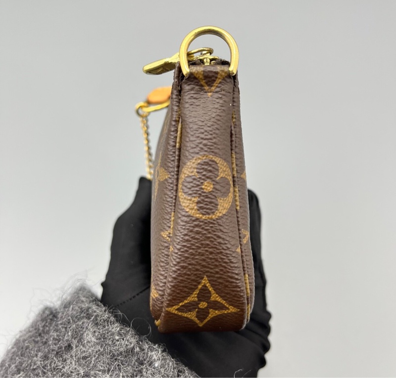 【幾乎全新✨大全套】LV麻將老花 迷你 Mini Pochette Accessoires 鏈帶手提包-3