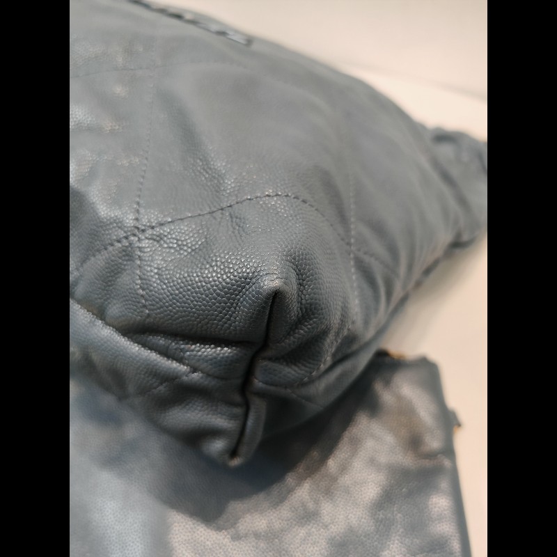 Chanel 22Bag small Caviar Leather-8