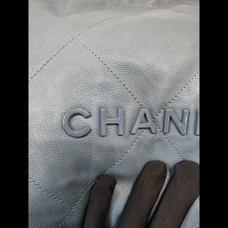 Chanel 22Bag small Caviar Leather-14