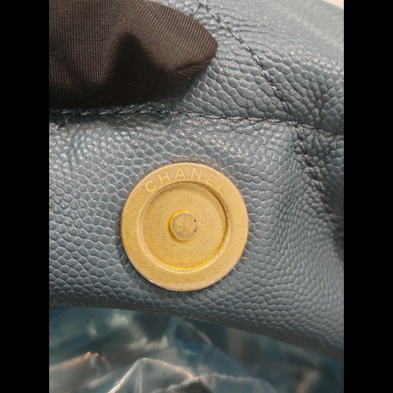 Chanel 22Bag small Caviar Leather-16