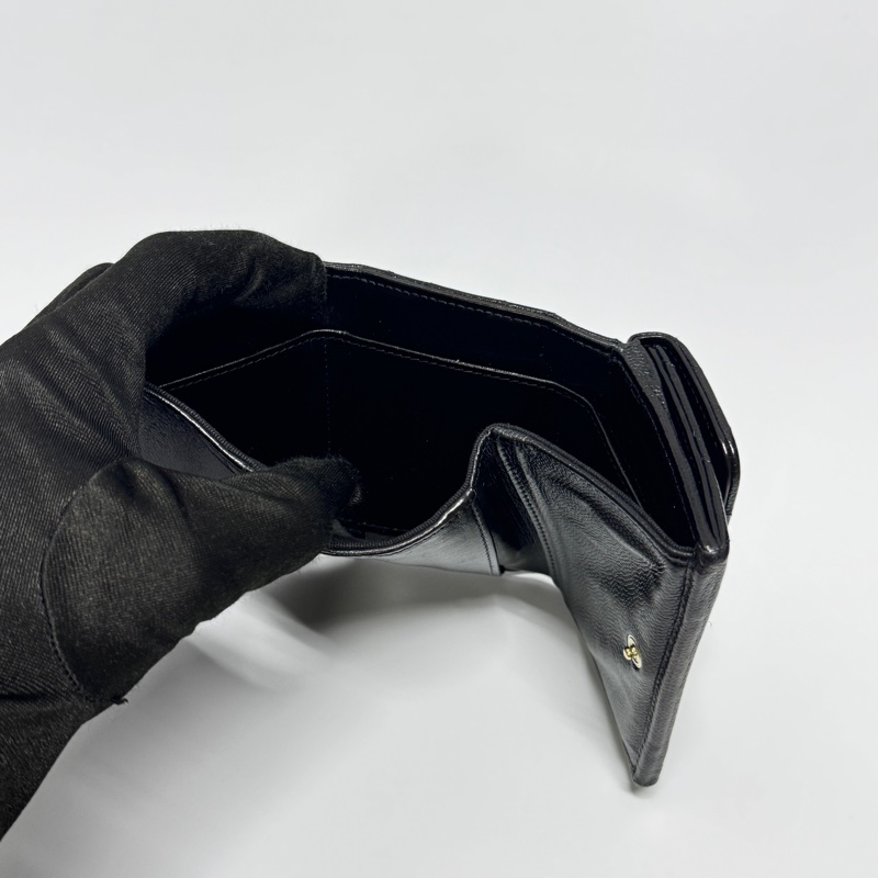 【超級新|最新晶片款🎁】 Chanel 荔枝牛皮 珍珠琺瑯釦 三折短夾-17