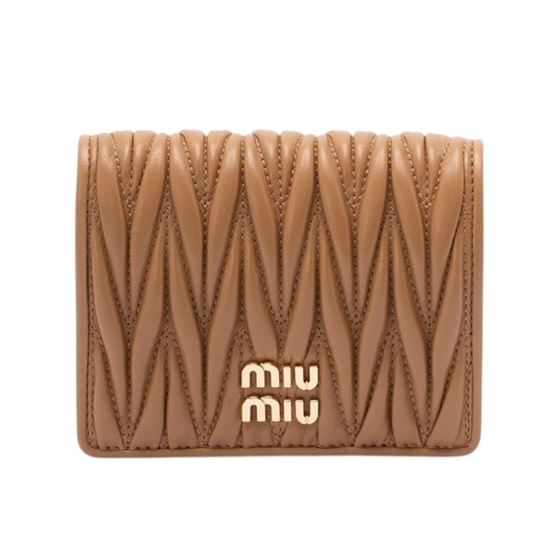 【MIU MIU】Small Matelasse 納帕軟皮 皮夾 錢包 卡夾 錢包 焦糖色 5MV204-0