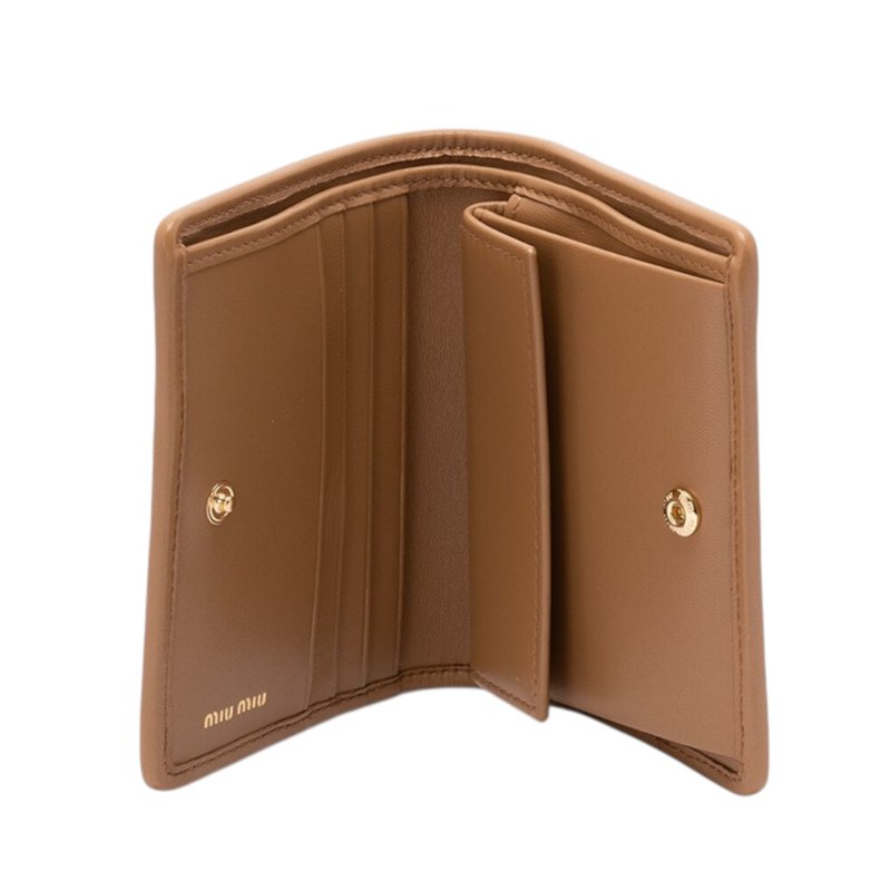 【MIU MIU】Small Matelasse 納帕軟皮 皮夾 錢包 卡夾 錢包 焦糖色 5MV204-1