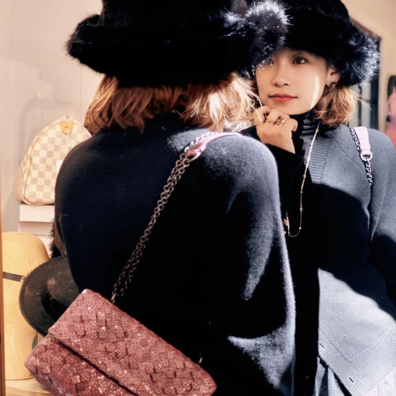 【獨特超美😍全網獨家】BV葡萄紫蛇皮鏈條晚宴腋下包 蛇皮款編織-1