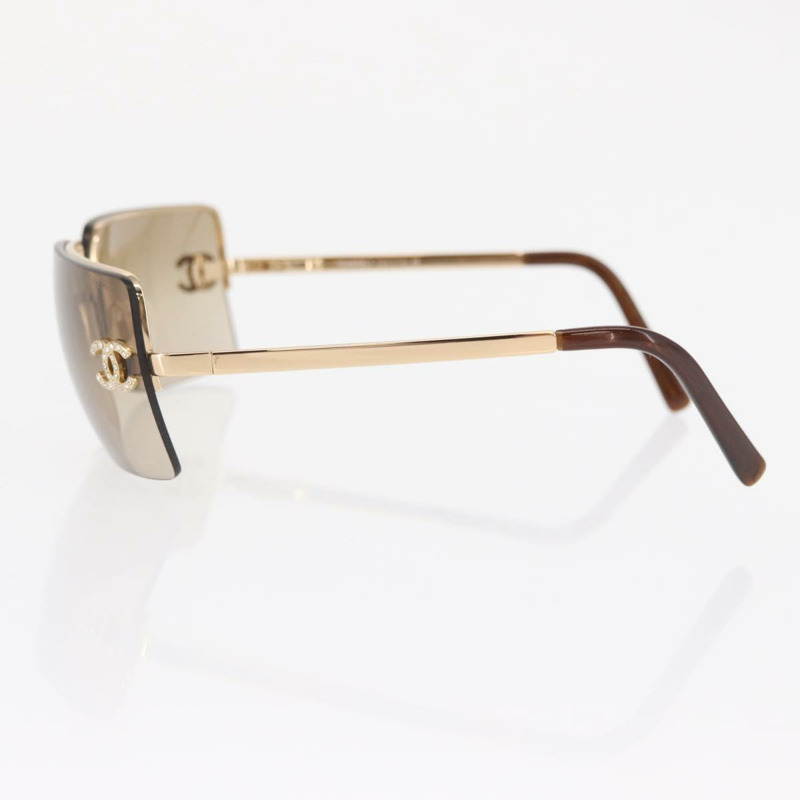 【日本直送】香奈兒 CC 鑲鑽無框太陽眼鏡 金屬棕色 CC 正品 am10473V-7