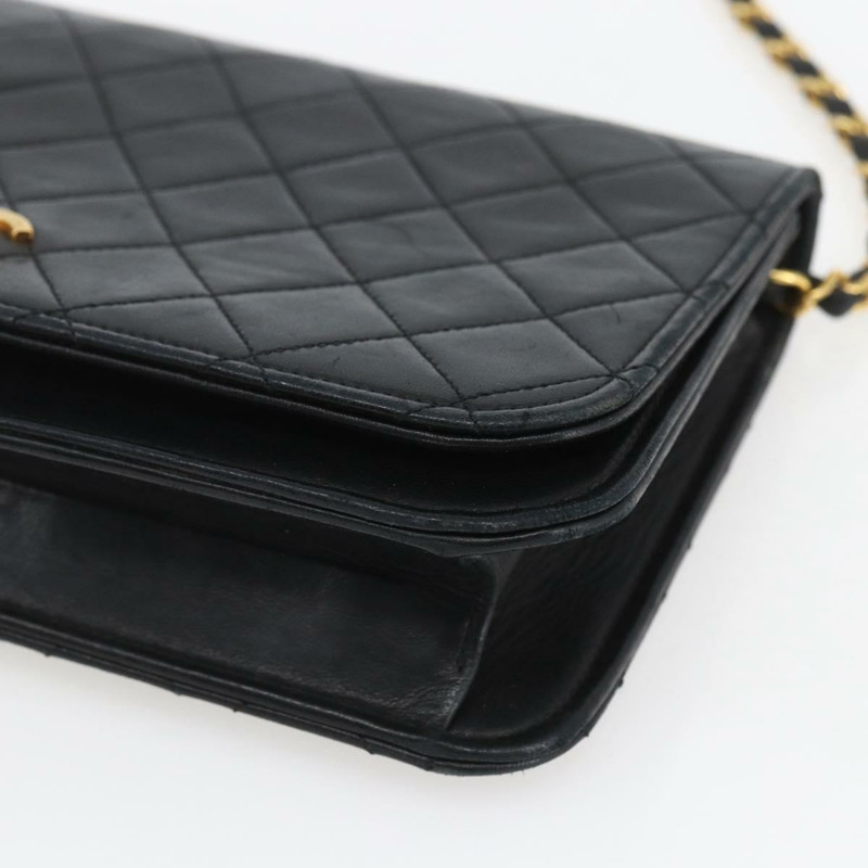 【日本直送】香奈兒 Matelasse 鏈條肩背包 羊皮 金色 黑色 CC 標誌 Auth 162543-8