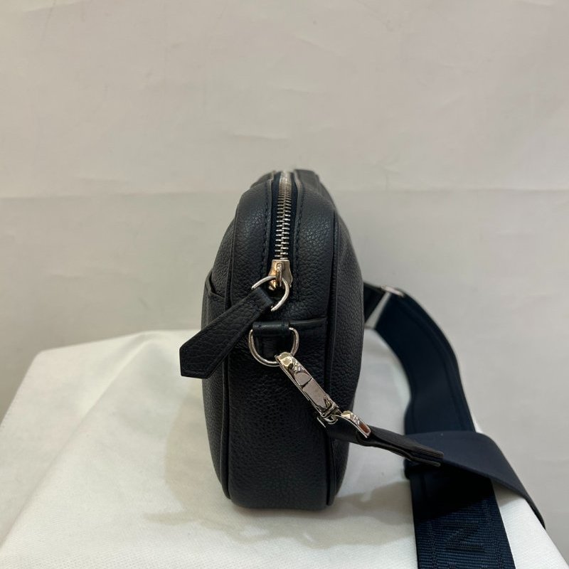 FENDI深藍色FF LOGO相機包-3