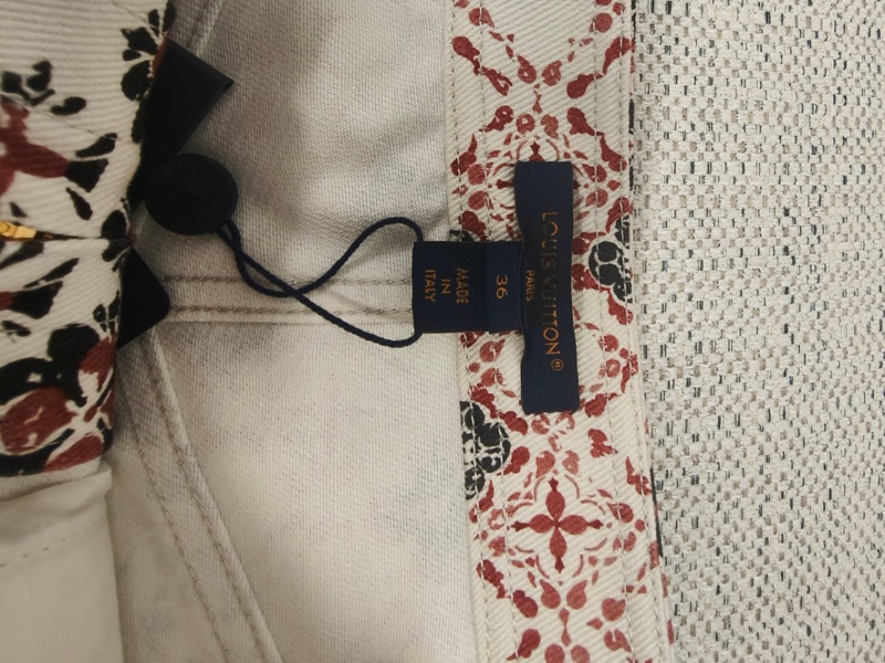 全新路易威登 Louis Vuitton 女款短裙 36码(155/68A),内购涂标-3