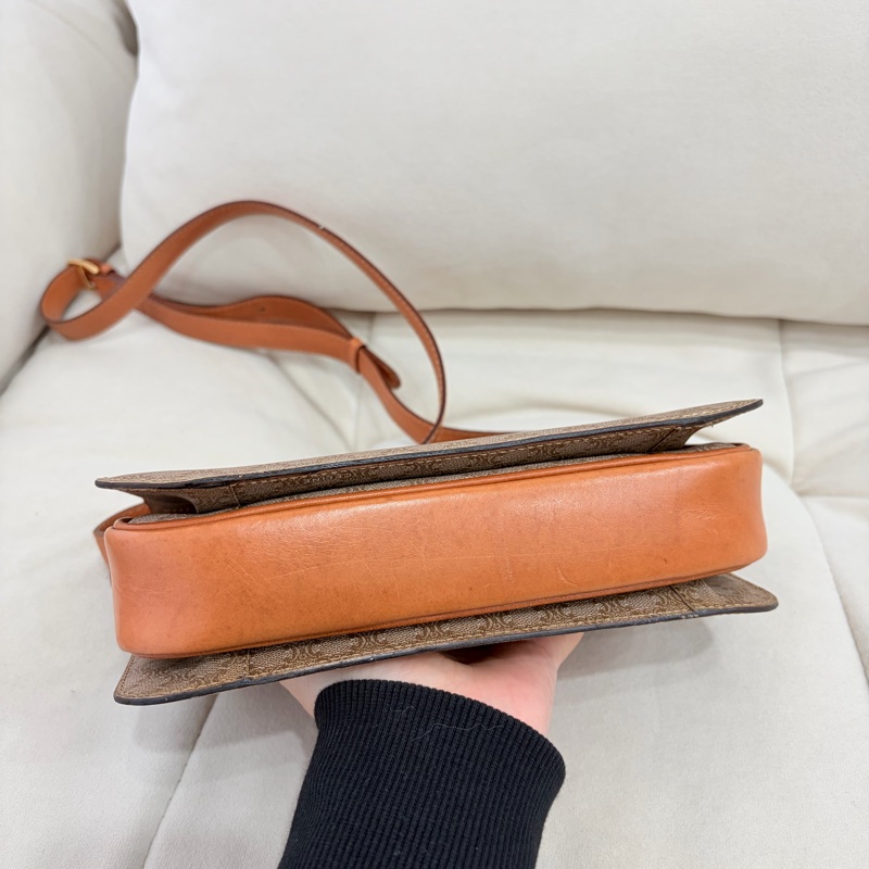 Celine 米色中古馬車扣肩背包 米花 稀有-8